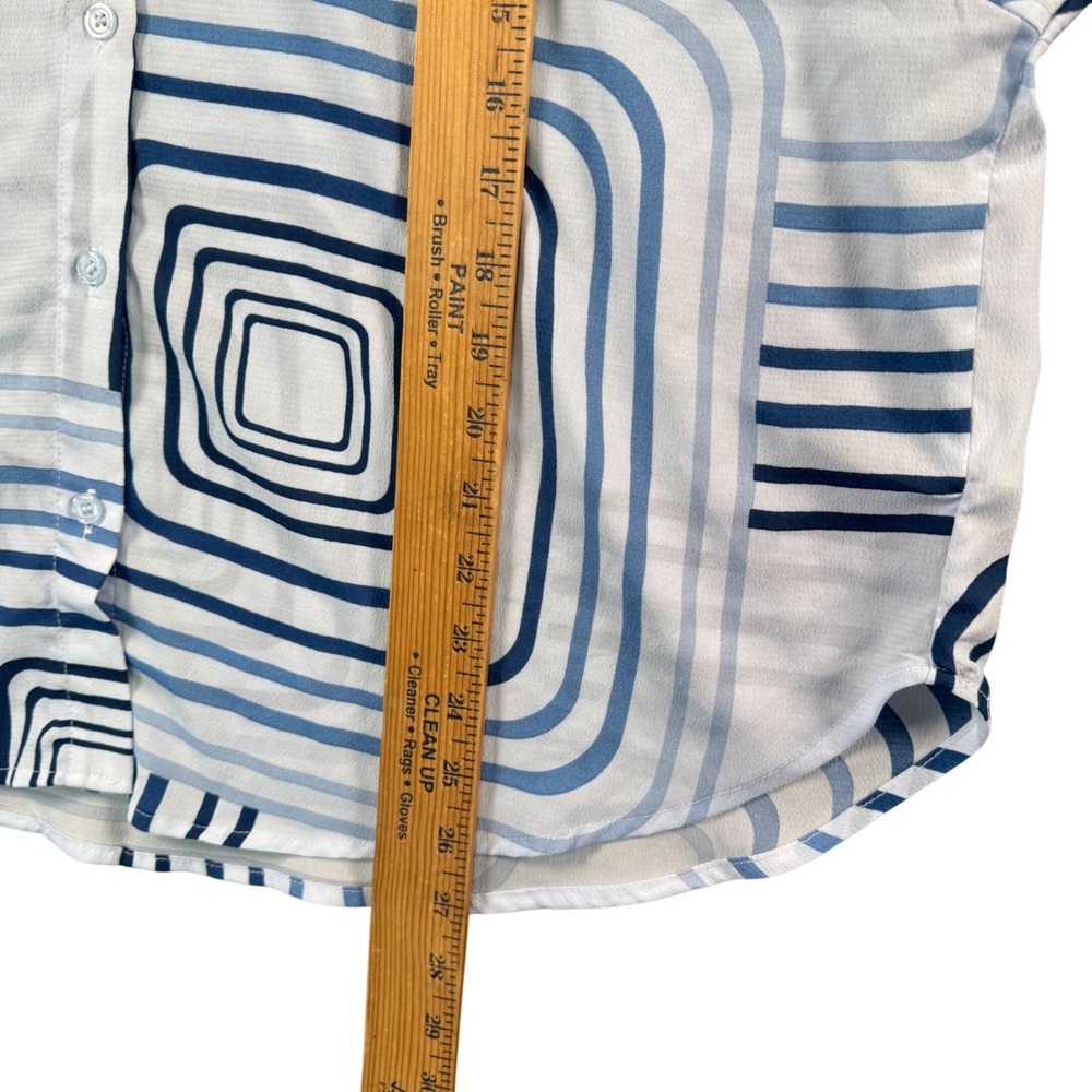 Doe and Rae Geometric Button Up Shirt Womens‎ L Blue White Modern Minimal - Picture 7 of 9